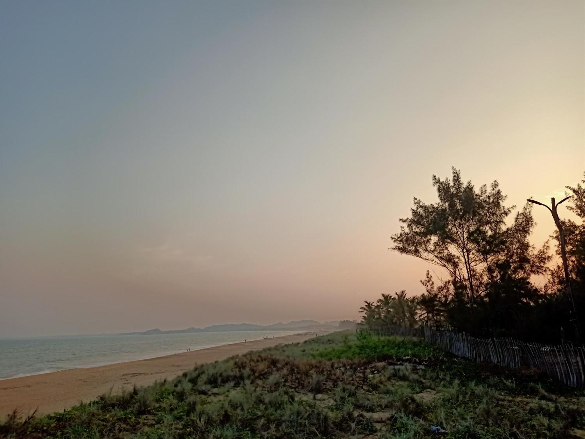 Sand Dune Beach Resort & Surf Camp Arugam Bay Exterior photo