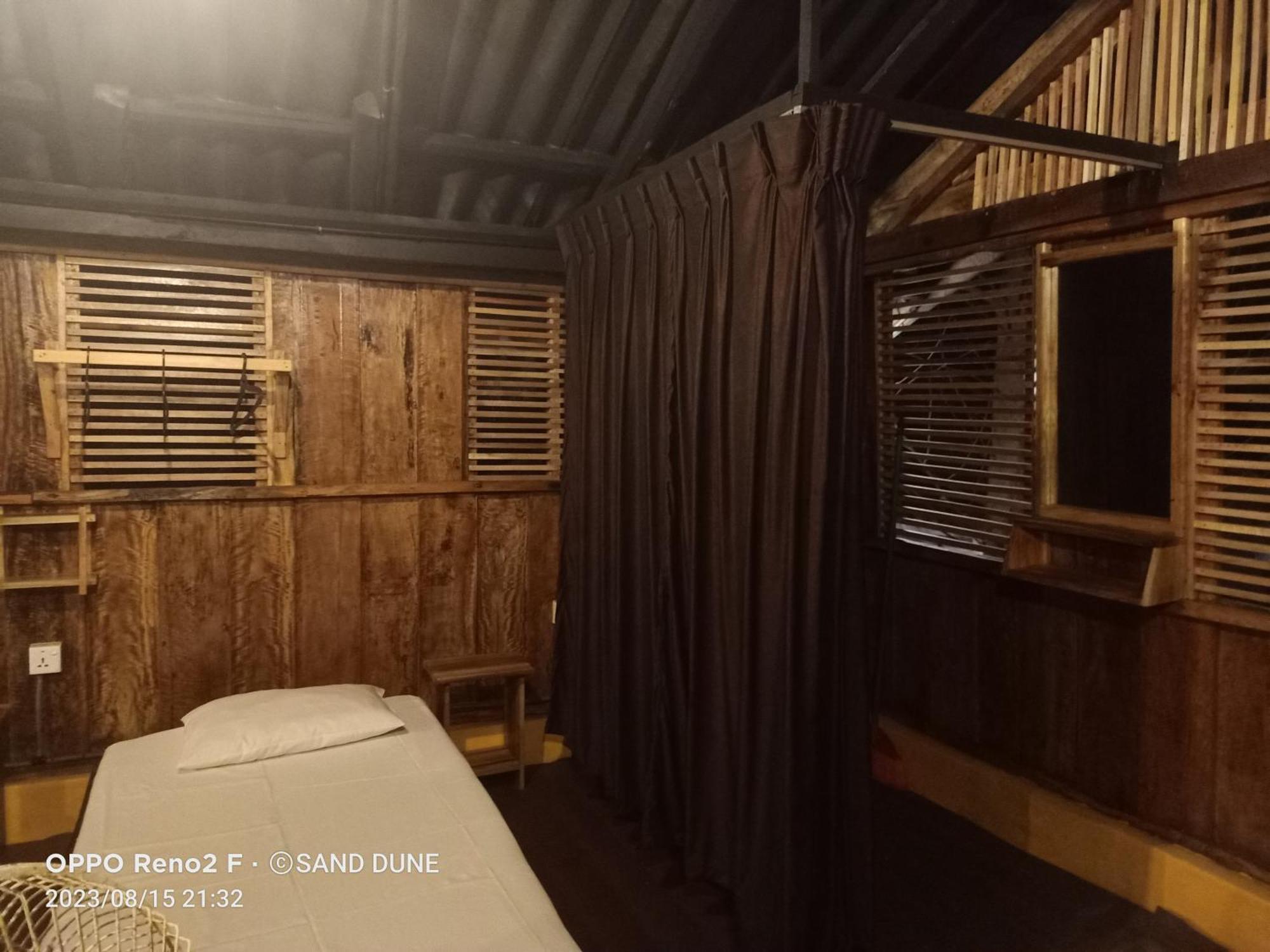 Sand Dune Beach Resort & Surf Camp Arugam Bay Exterior photo