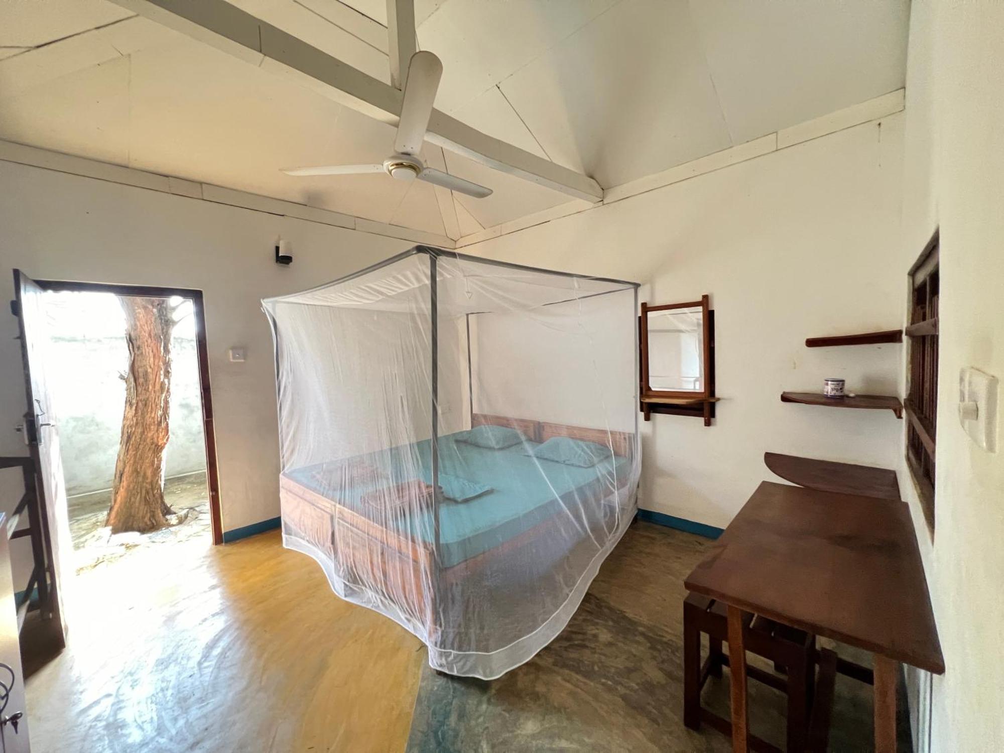 Sand Dune Beach Resort & Surf Camp Arugam Bay Exterior photo