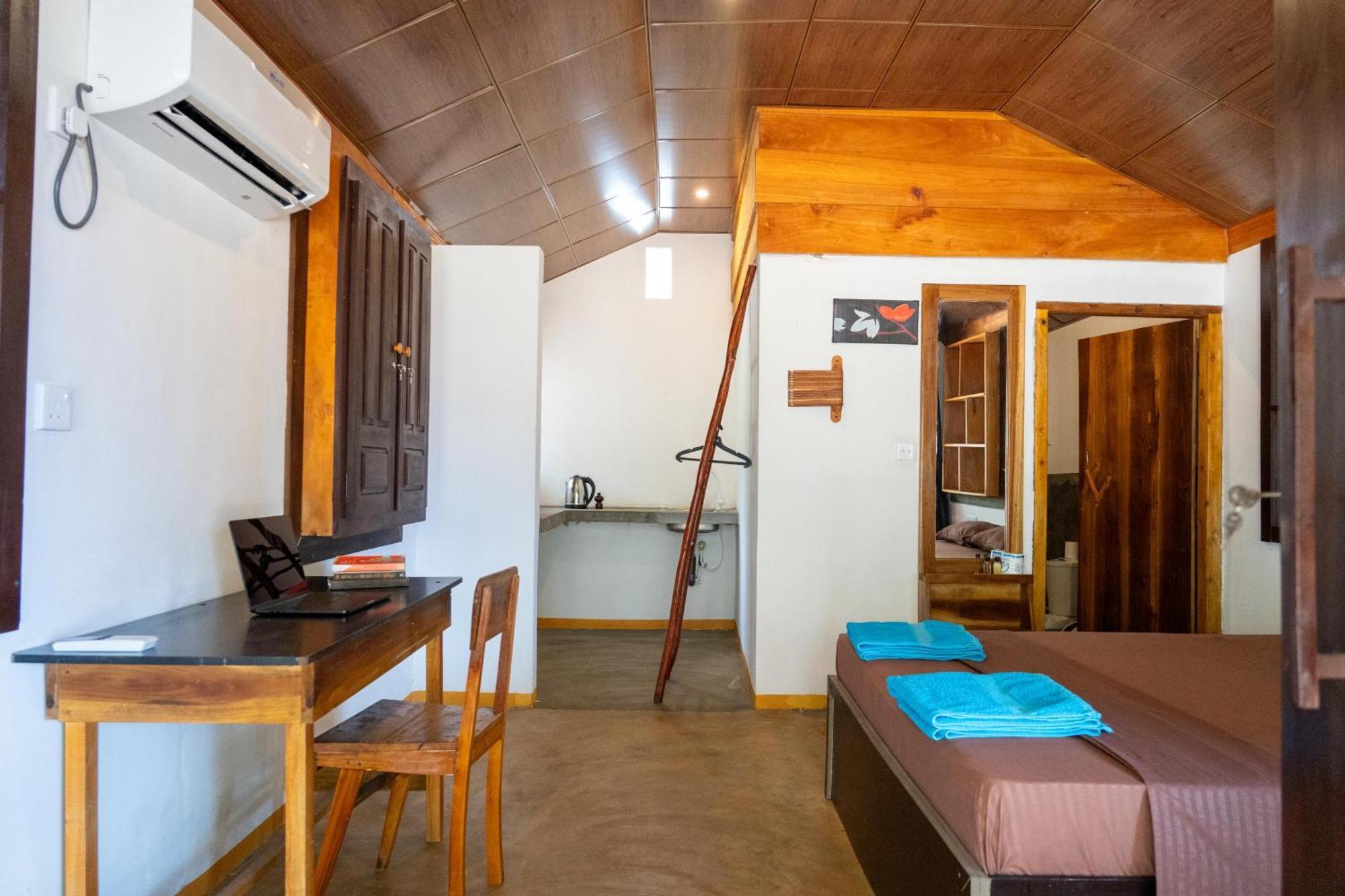 Sand Dune Beach Resort & Surf Camp Arugam Bay Exterior photo