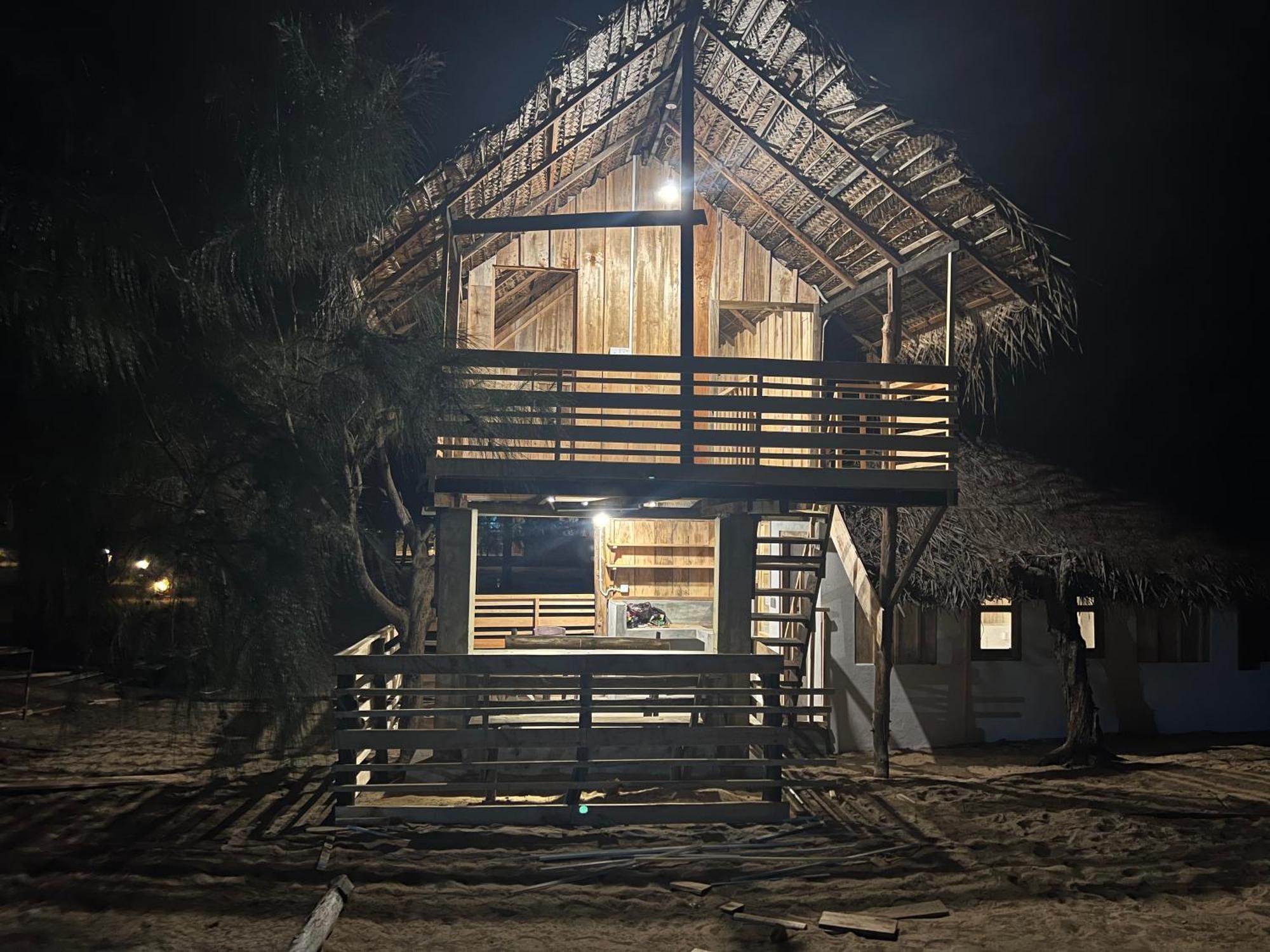 Sand Dune Beach Resort & Surf Camp Arugam Bay Exterior photo